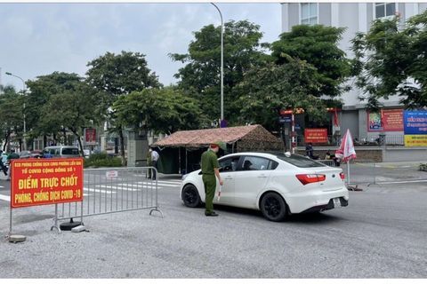 Từ ngày mai, người dân ở nhà nếu không có việc cấp thiết và không có giấy đi đường theo quy định