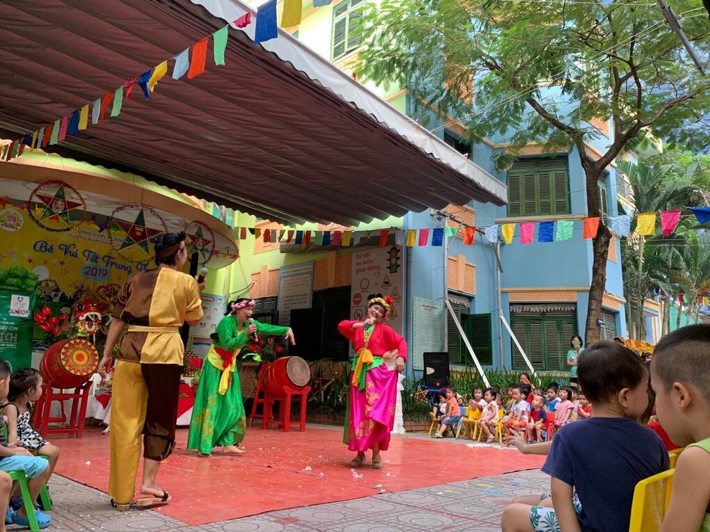 Trường mầm non Tuổi Hoa tổ chức Tết trung thu 2019 - 2020 cho trẻ