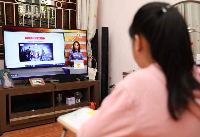 Học sinh Hà Nội tiếp tục nghỉ học đến 15/4, tăng cường học qua truyền hình