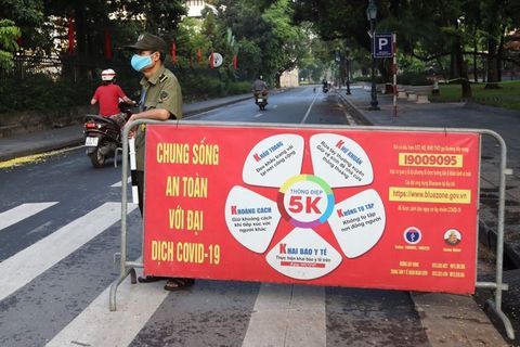Các chốt 'vùng xanh' ở các khu dân cư hoạt động ra sao sau khi Thủ đô nới lỏng giãn cách?