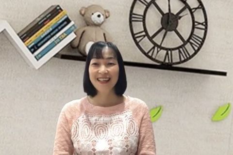 HĐ tại hình: In bằng tay tạo hình con vật cùng Cô giáo Tuyết Mai lớp MGN B1