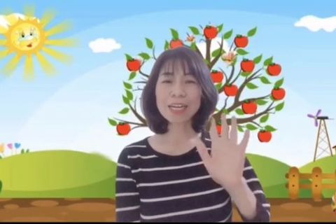 HĐ truyện: “Cây táo” Cô giáo Hồng Đào lớp Nhà trẻ D1