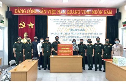 Quận Ba Đình: Triển khai thực hiện hỗ trợ cho 13.900 đối tượng khó khăn do đại dịch COVID-19 đảm bảo kịp thời, đúng đối tượng, công khai, minh bạch