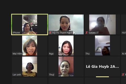 Trường mầm non Tuổi Hoa tổ chức gặp mặt đầu xuân và triển khai công việc qua buổi họp trực tuyến