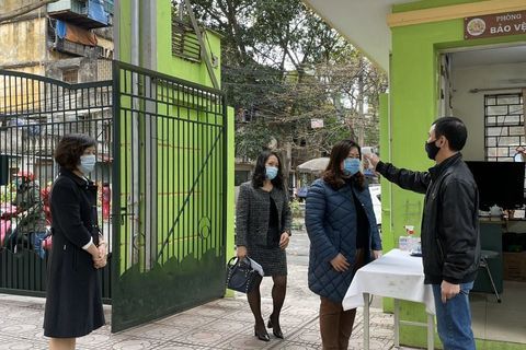 Trường mầm non Tuổi Hoa đón trẻ đi học trở lại ngày 2/3/2021