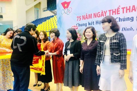 Trường Mầm non Tuổi Hoa tham gia Hội thi “ Chúng cháu vui khỏe” cấp Quận năm học 2020-2021.
