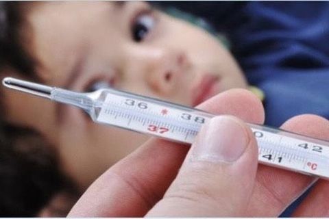 Bác sĩ Nhi khoa lưu ý khi chăm sóc trẻ mắc COVID-19 tại nhà