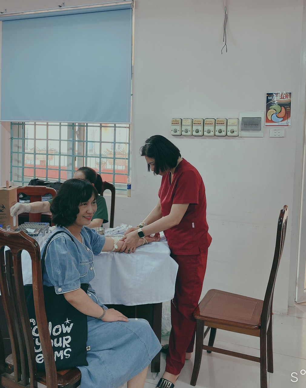 Khám sức khỏe định kỳ cho cán bộ, giáo viên, nhân viên năm học 2022-2023.