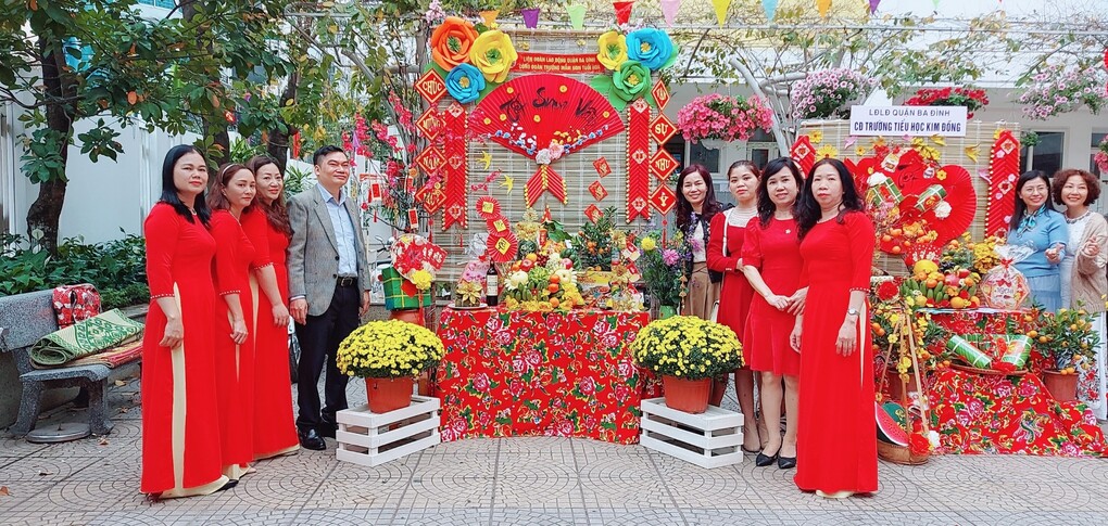 Trường Mầm non Tuổi Hoa tham dự hội thi "Trang trí mâm ngũ quả cổ truyền" năm 2023.