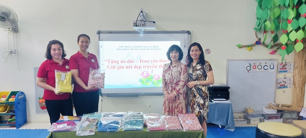 Công đoàn trường mầm non Tuổi Hoa tích cực hưởng ứng Chương trình " Tặng áo dài, trao yêu thương- Giữ gìn nét đẹp truyền thống"