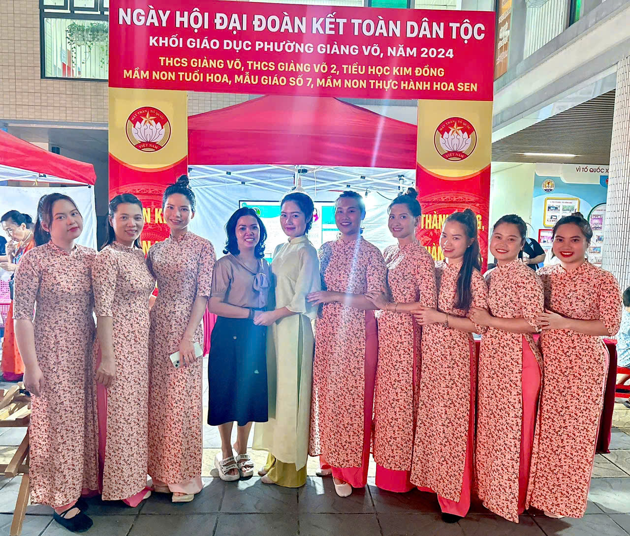 Trường Mầm Non Tuổi Hoa tham gia “Ngày hội đại đoàn kết toàn dân tộc phường Giảng Võ”