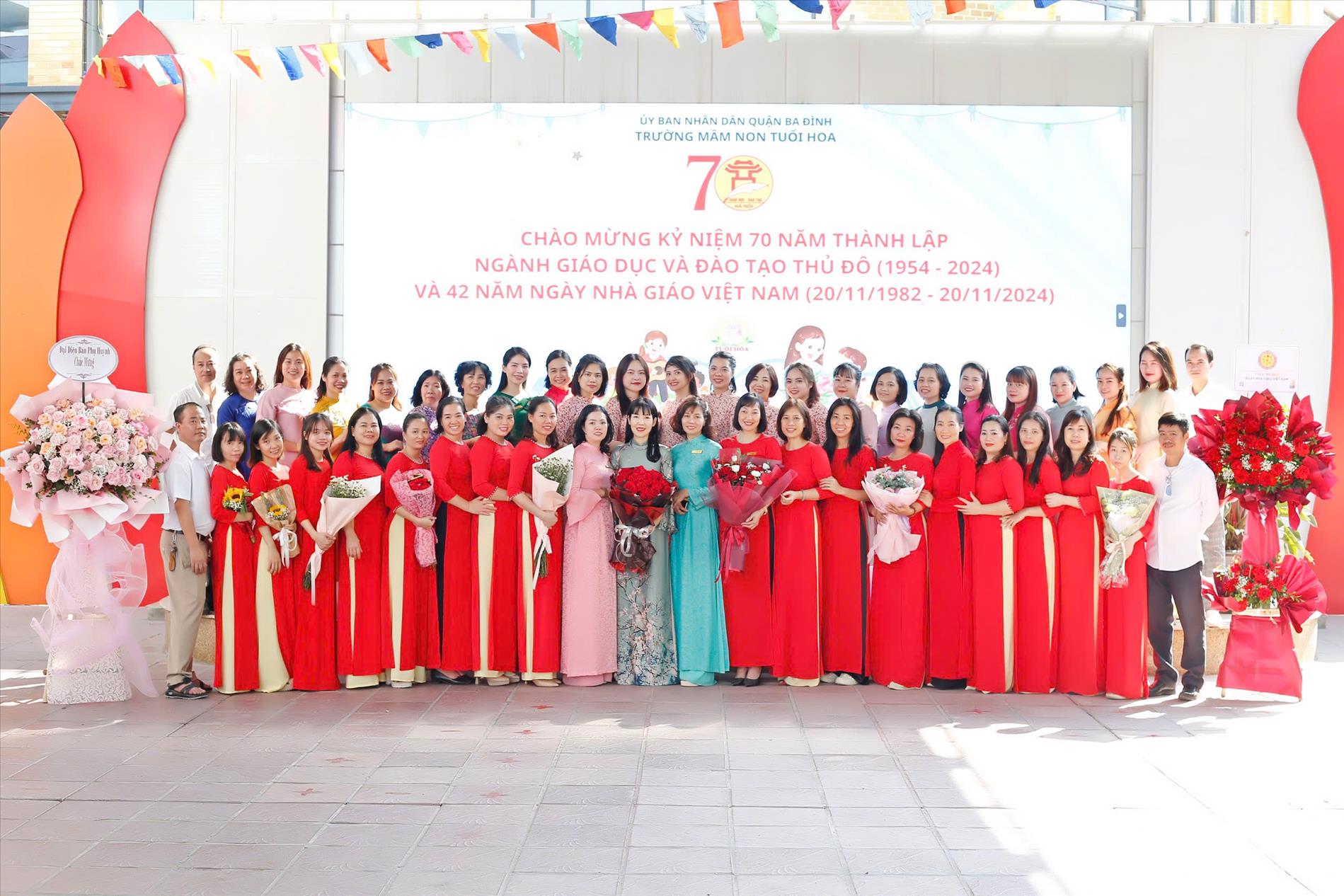 Ấm áp, ngập tràn tình yêu thương ngày nhà giáo Việt Nam 20/11