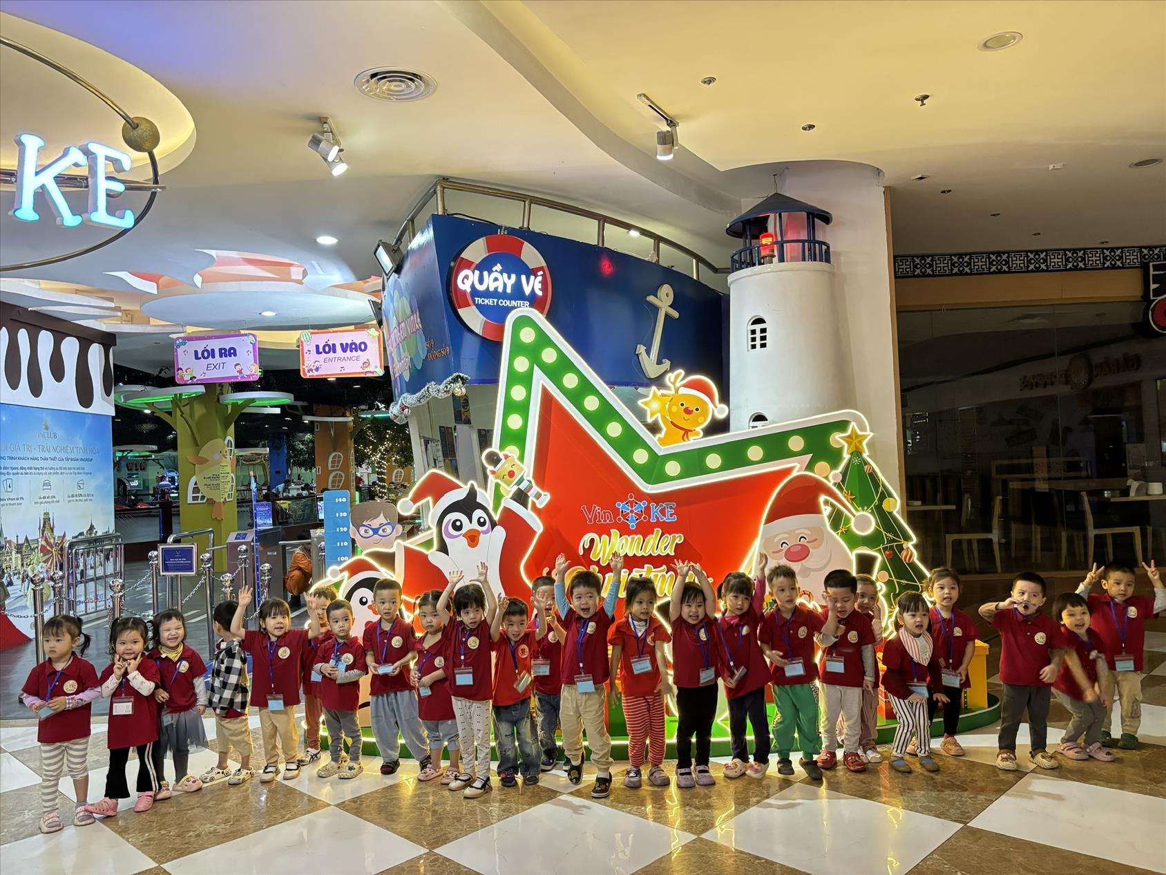 Kỷ niệm vui vẻ của lớp Mẫu giáo bé C1 tại khu vui chơi Vinke