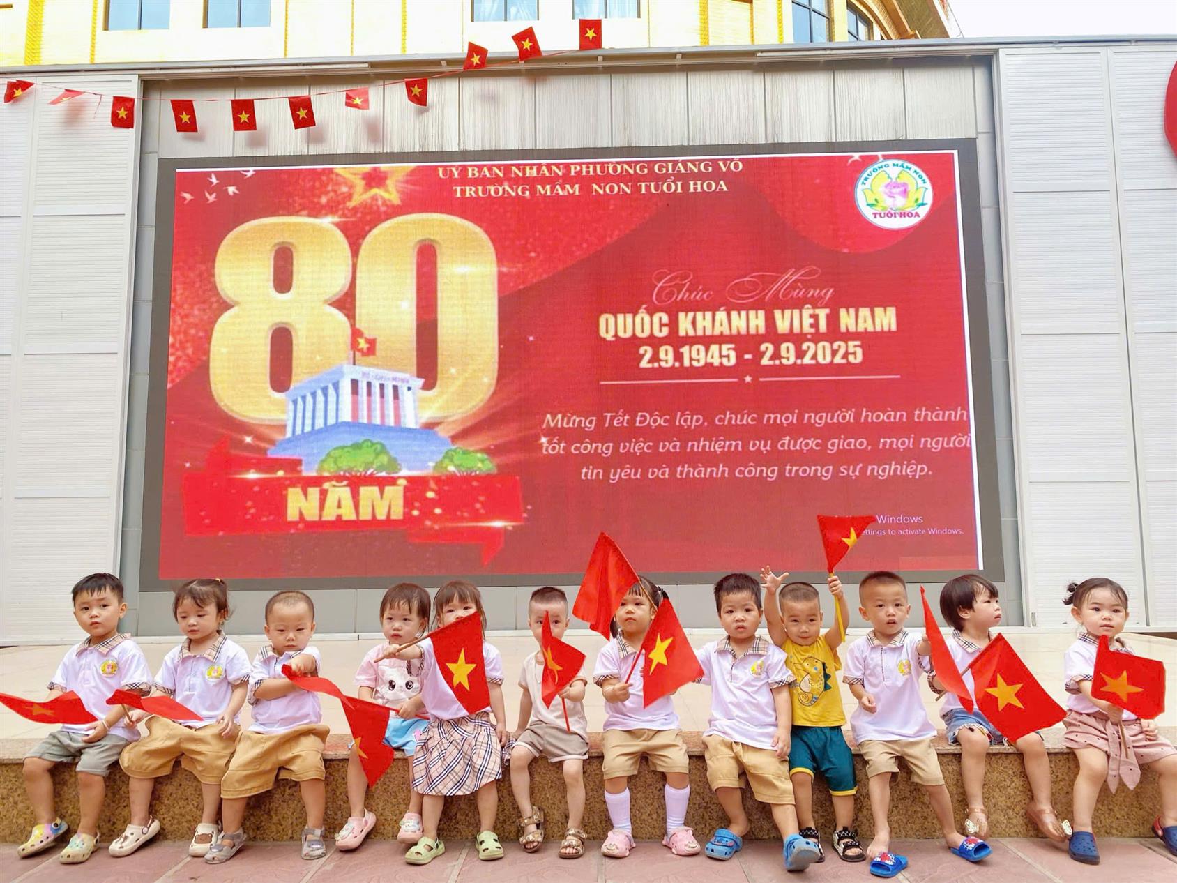 “Tổ quốc trong mắt bé - Chào mừng Quốc khánh 2/9” của các thiên thần nhỏ lớp Nhà trẻ D1
