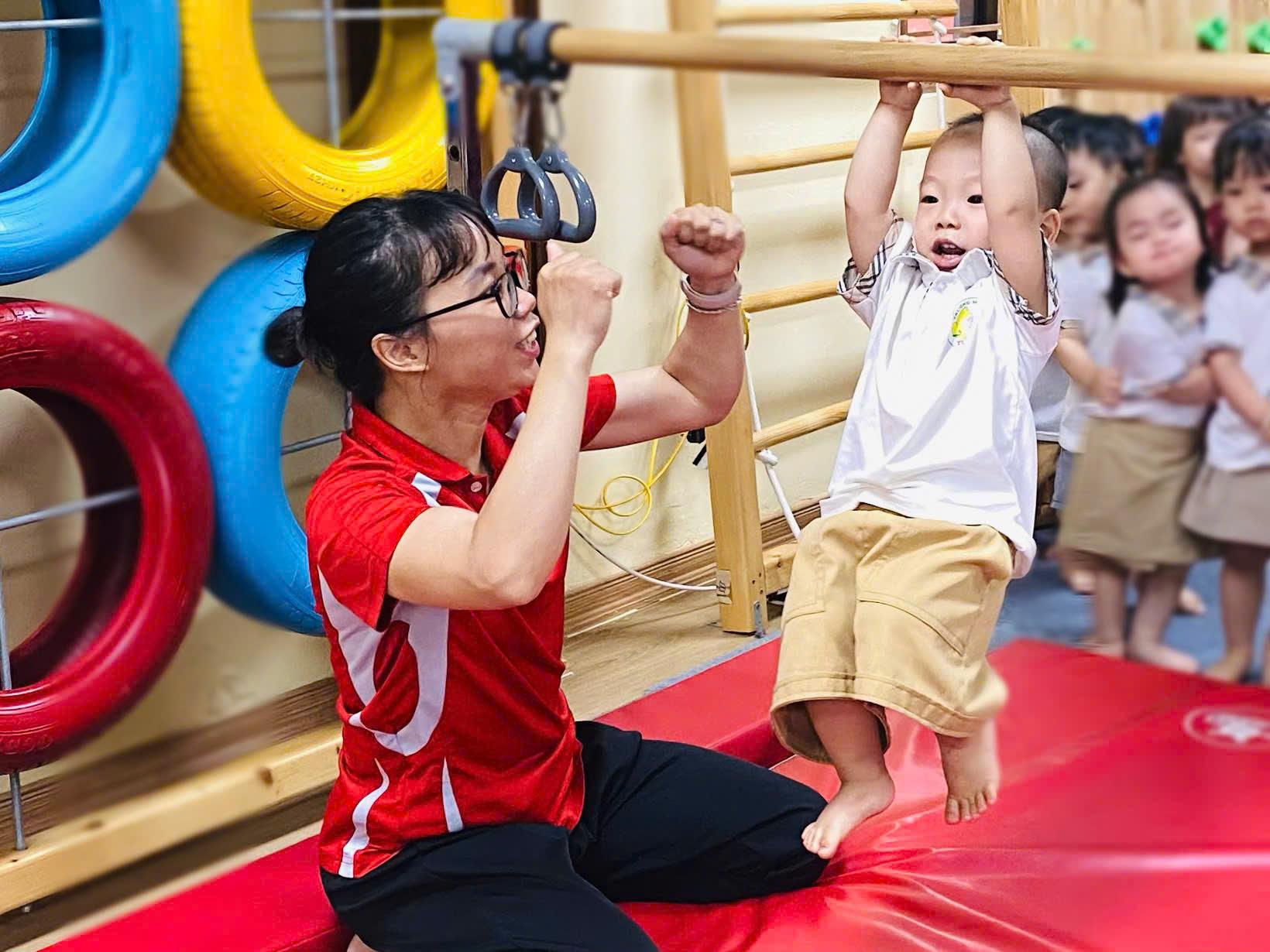 Các bé nhà trẻ D1 trường mầm non Tuổi Hoa hào hứng trải nghiệm GymKid - khỏe khoắn hơn tự tin hơn 🤸‍♀️
