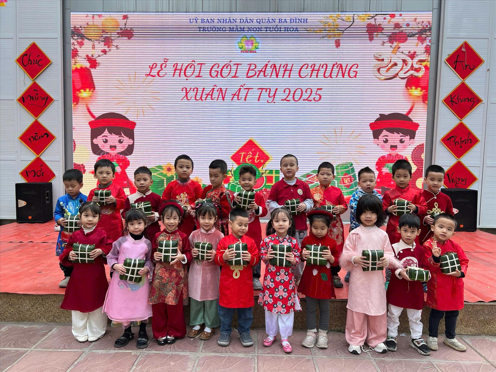 Các bé lớp MG Nhỡ B3 tham gia Lễ Hội Gói Bánh chưng Xuân Ất Tỵ 2025
