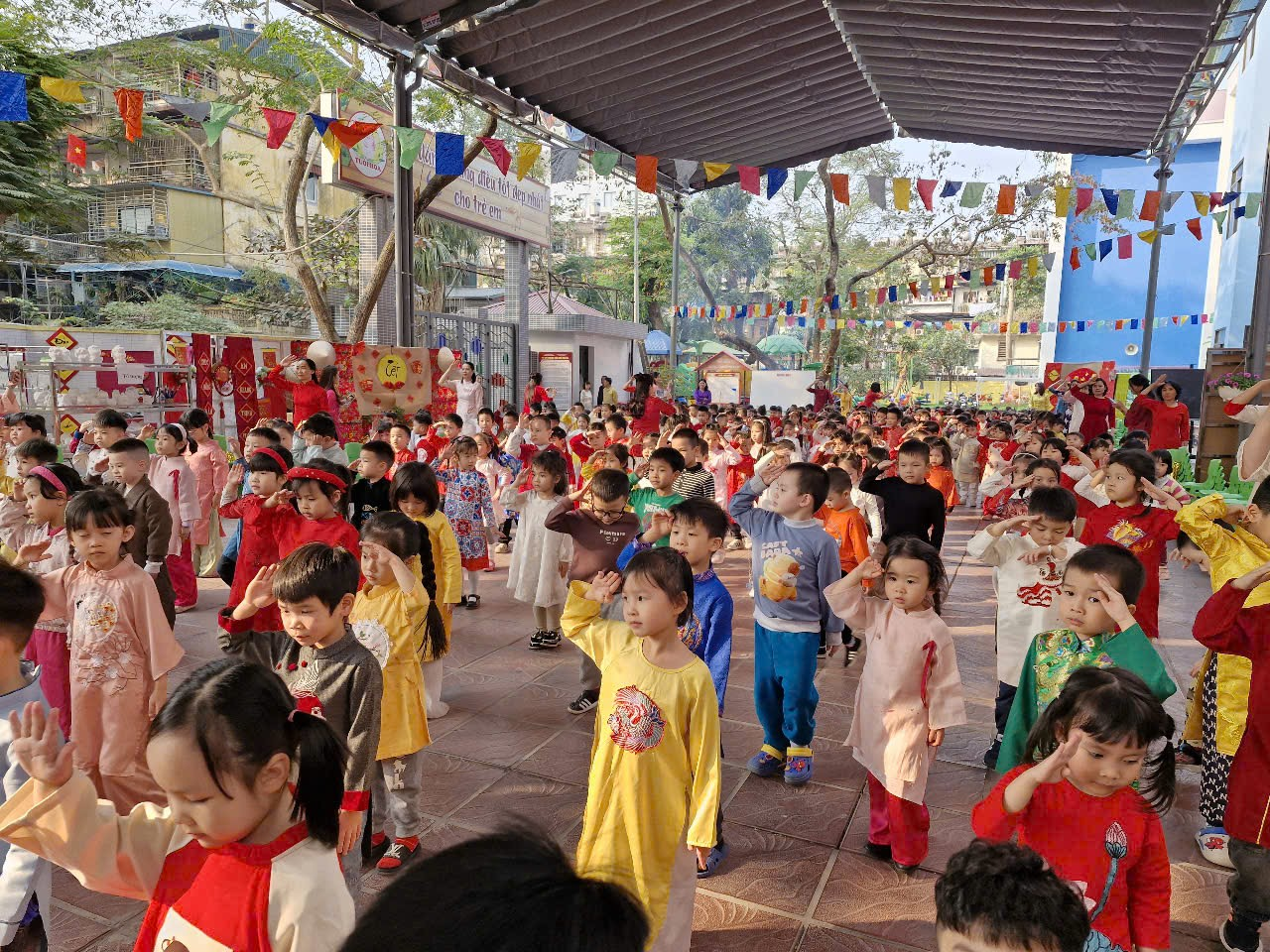 Liên hoan " Bé khỏe, bé ngoan" của các bạn nhỏ lớp A2