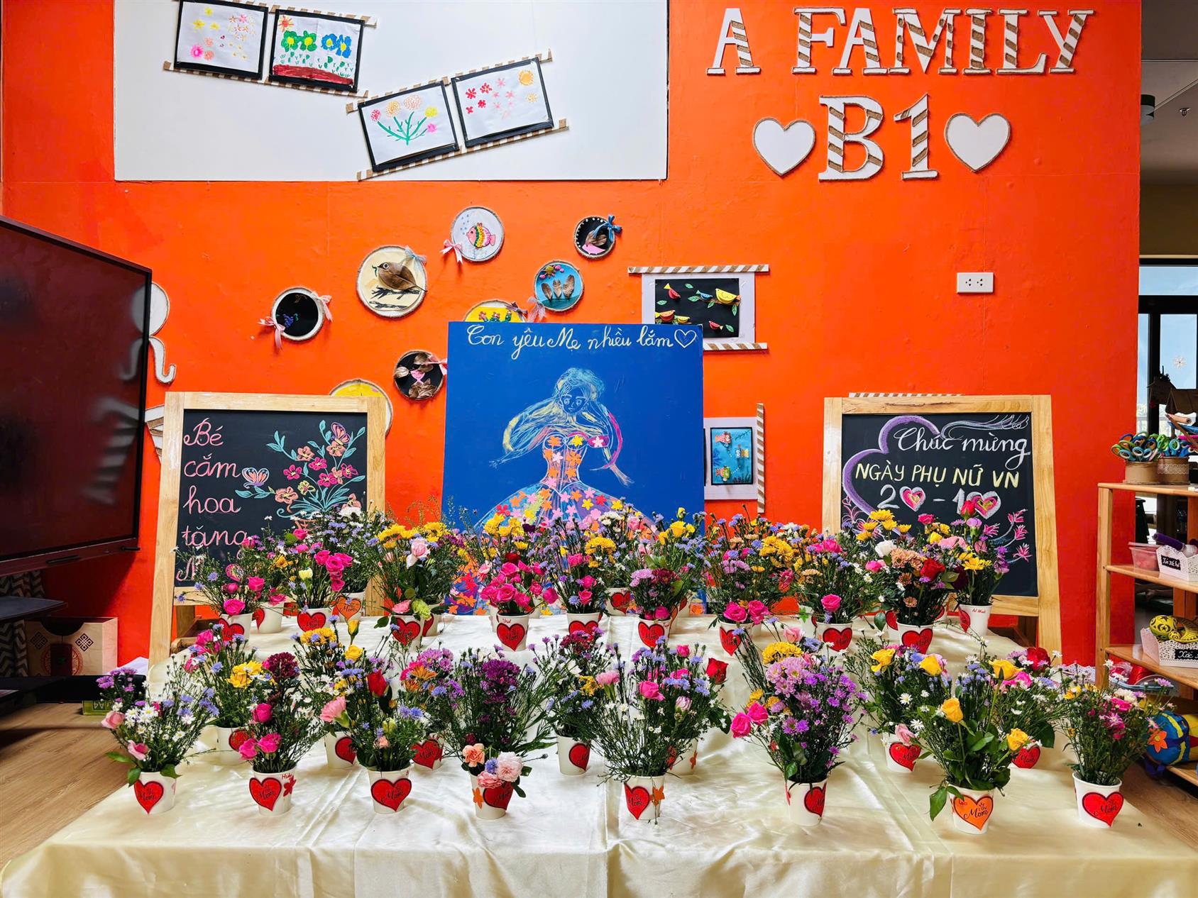 🌸 “Cốc hoa nở từ trái tim con” – món quà ngọt ngào gửi mẹ từ lớp MGN B1