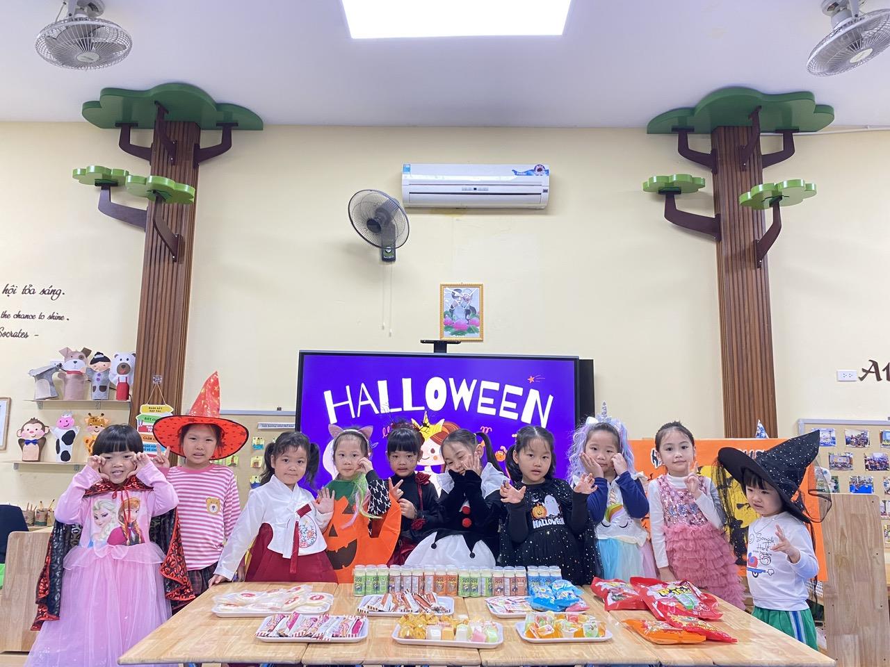 🎃 Halloween rộn ràng của lớp A1 👻