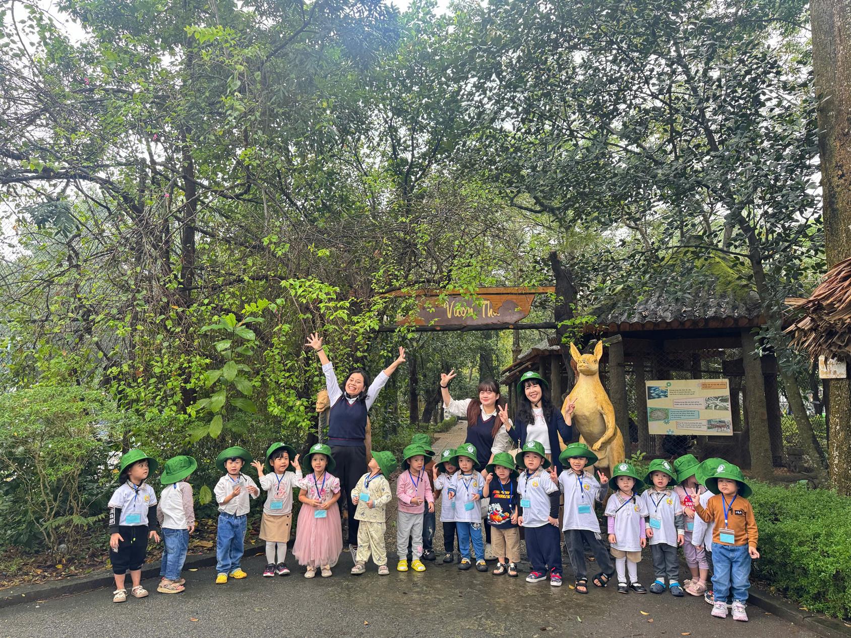 Một ngày trải nghiệm của lớp C2 tại Erahouse Hoàng Long