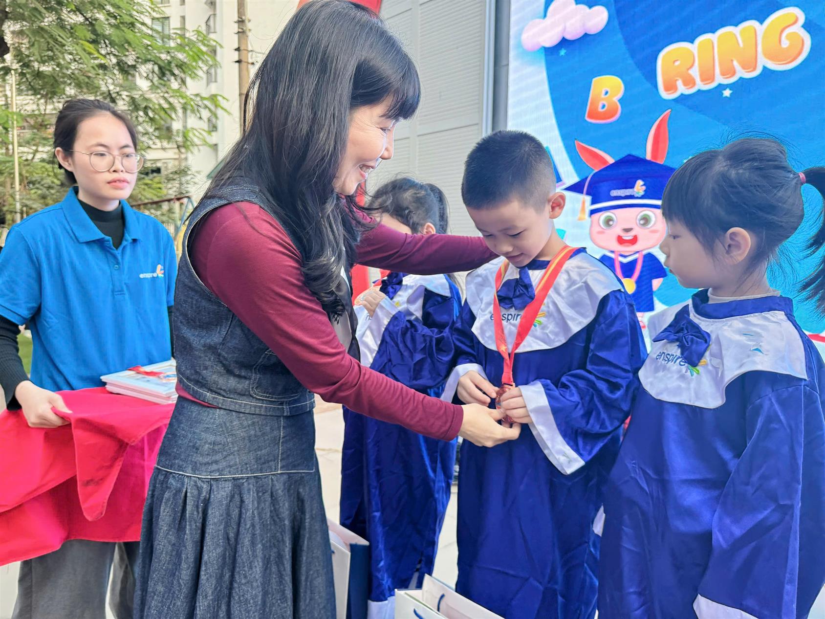 Trường mầm non Tuổi Hoa tổ chức cuộc thi "Tỏa sáng tài năng tiếng anh cùng Ensprise" năm  2025