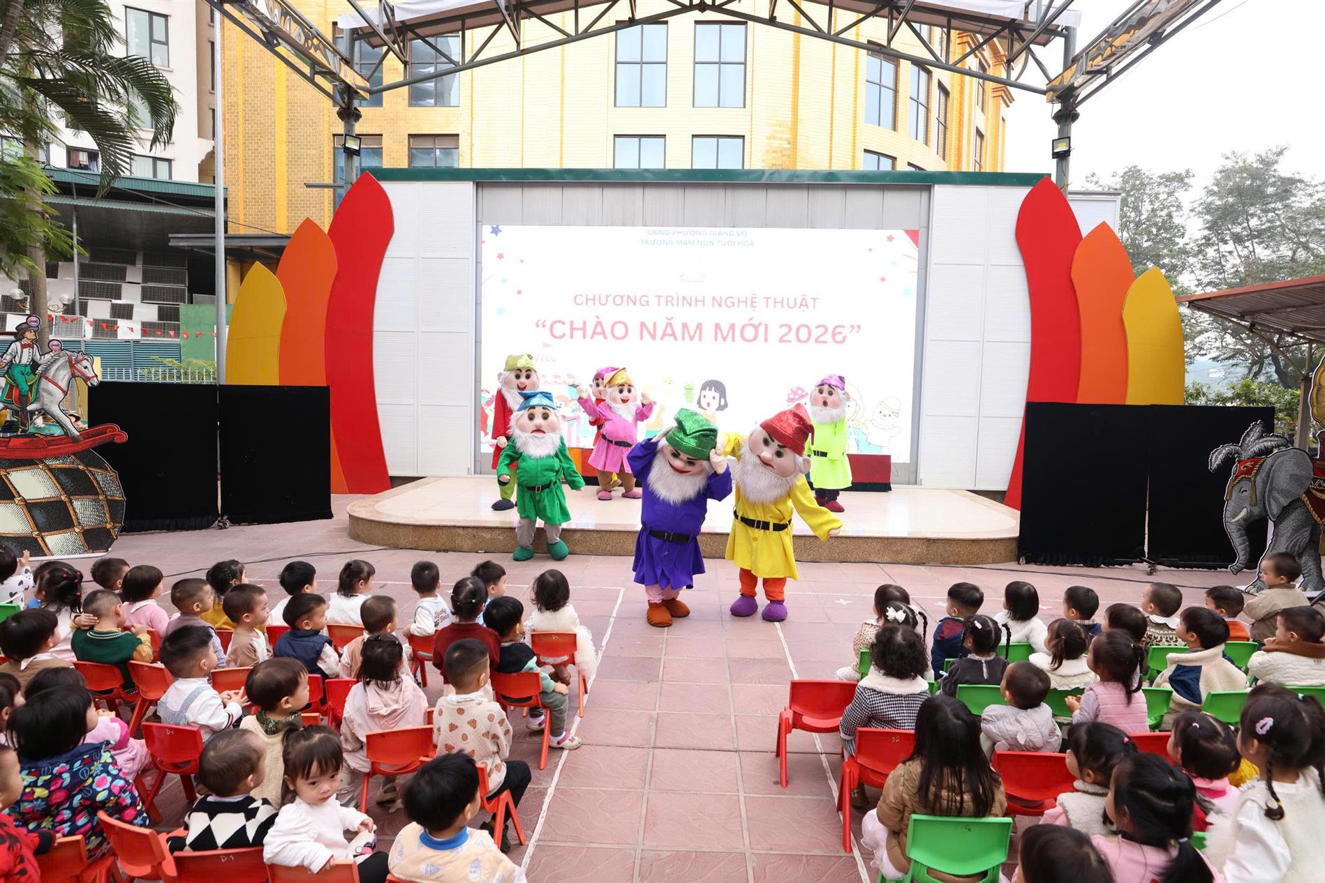 🎉✨ Các bé lớp Nhà trẻ D1 hân hoan "Chào năm mới 2026" trong niềm vui và sắc màu nghệ thuật múa rối đặc sắc! 🌟