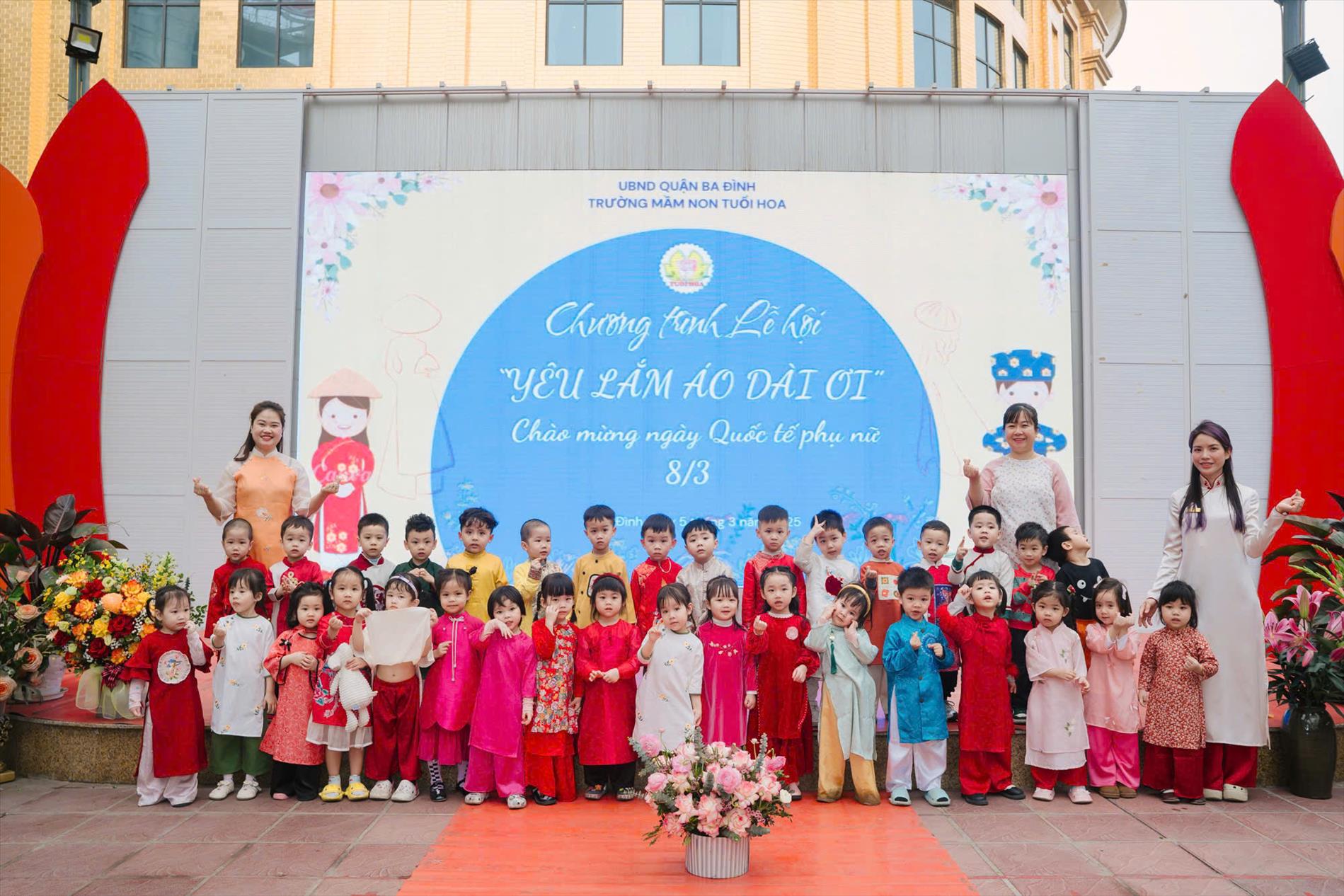 Các con lớp MGB C1 tham dự Chương trình Lễ hội "Yêu lắm áo dài ơi"