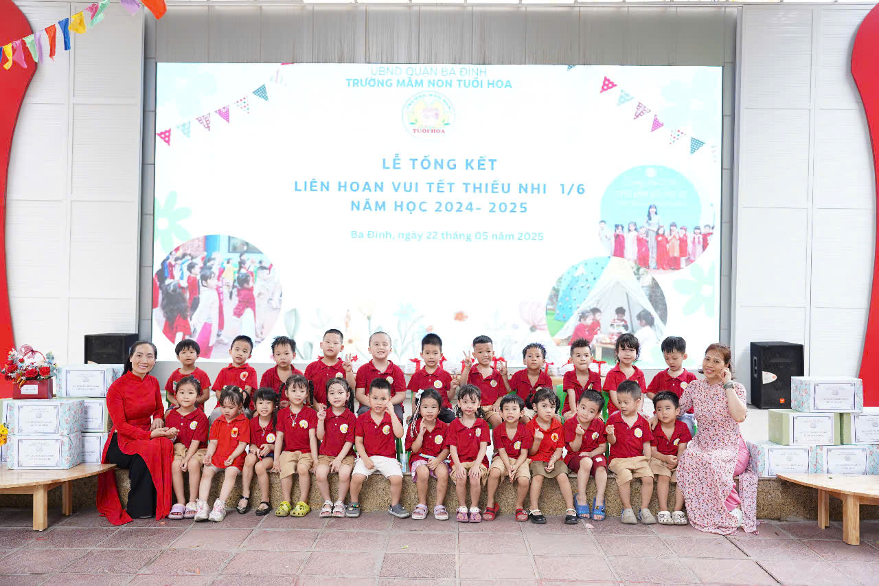 Các bé lớp B3 hào hứng tham dự lễ tổng kết năm học 2024- 2025 và vui tết thiếu nhi 1/6