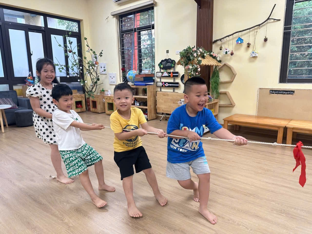 Niềm vui với trò chơi dân gian của các bé lớp A2
