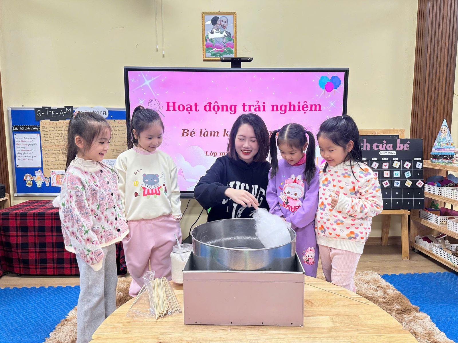 🍭 Trải nghiệm làm kẹo bông gòn – Niềm vui ngọt ngào của các bạn nhỏ lớp A1 🍭