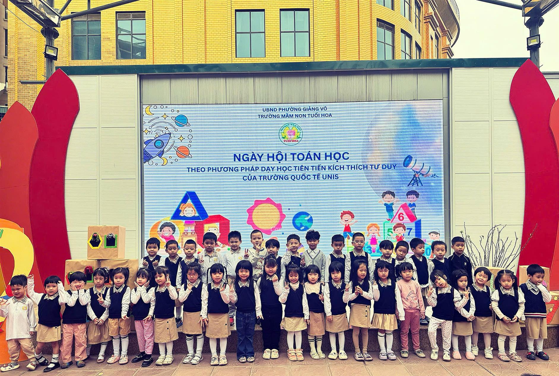 Lớp mẫu giáo nhỡ B3 hào hứng tham gia "Ngày hội toán học"