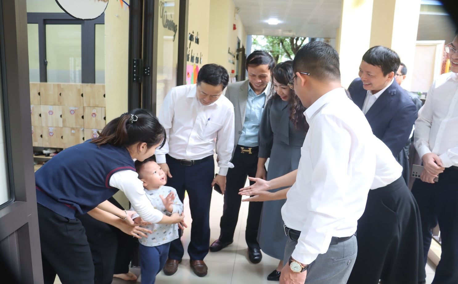 C:\Users\PHT T3\Desktop\TIN BAI\GIAO LƯU GD\Ảnh đón đoàn Đại Xuyên\IMG_8735.JPG