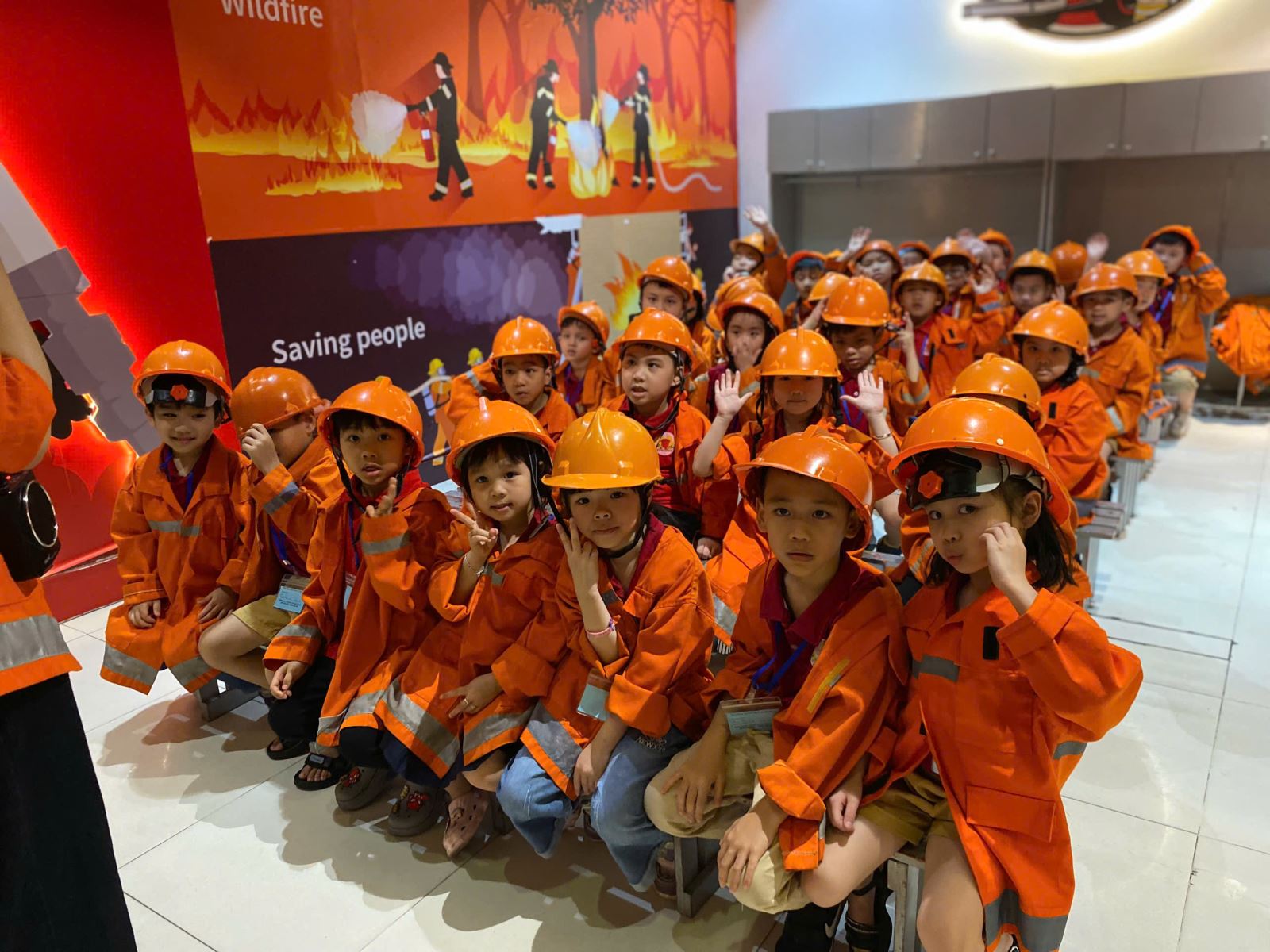 https://mntuoihoa.badinh.edu.vn/UploadFinder/images/z6495556482357_74de5729c7754cd97711951aab8694a6.jpg