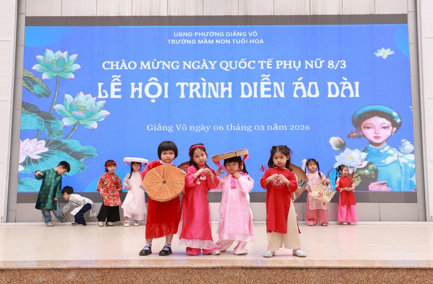 C:\Users\THANH GIONG\Downloads\299A5041.JPG