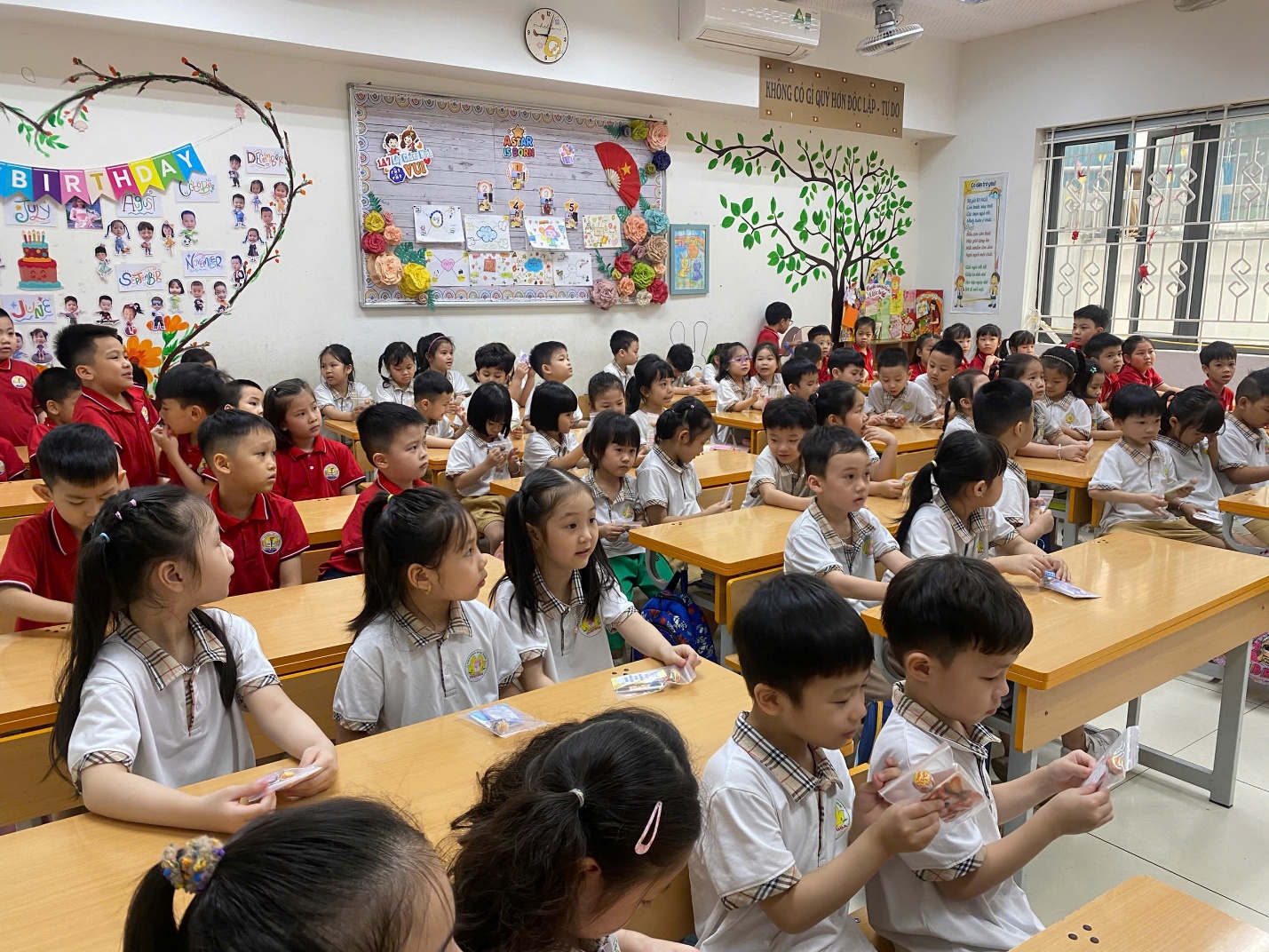 C:\Users\PHT T3\Downloads\A2 tieu hoc kim dong\My Documents [03-04-2026 11_12]\45cac42a5265d33b8a7430.jpg