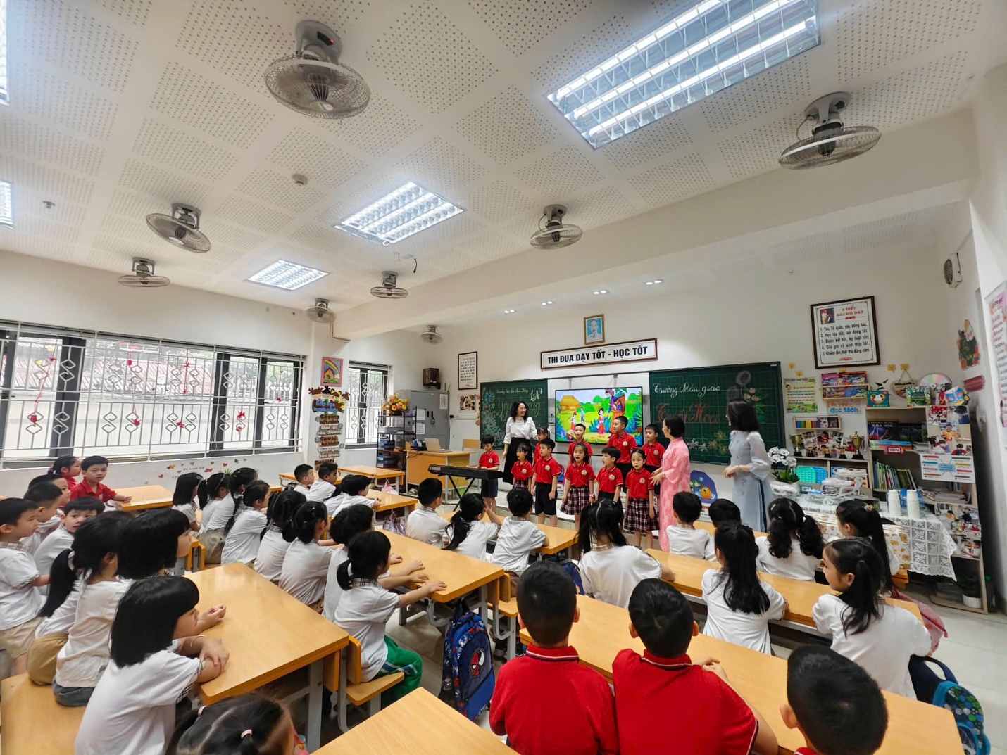 C:\Users\PHT T3\Downloads\A2 tieu hoc kim dong\My Documents [03-04-2026 11_12]\ed65b0762539a467fd2825.jpg