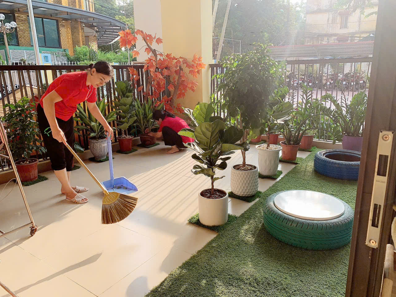 C:\Users\THANH GIONG\Desktop\Nuôi 24-25\ảnh tổng vệ sinh toàn trường\A4\z6469943875816_cff1b91bf9790f2def3cde534e13bd0d.jpg