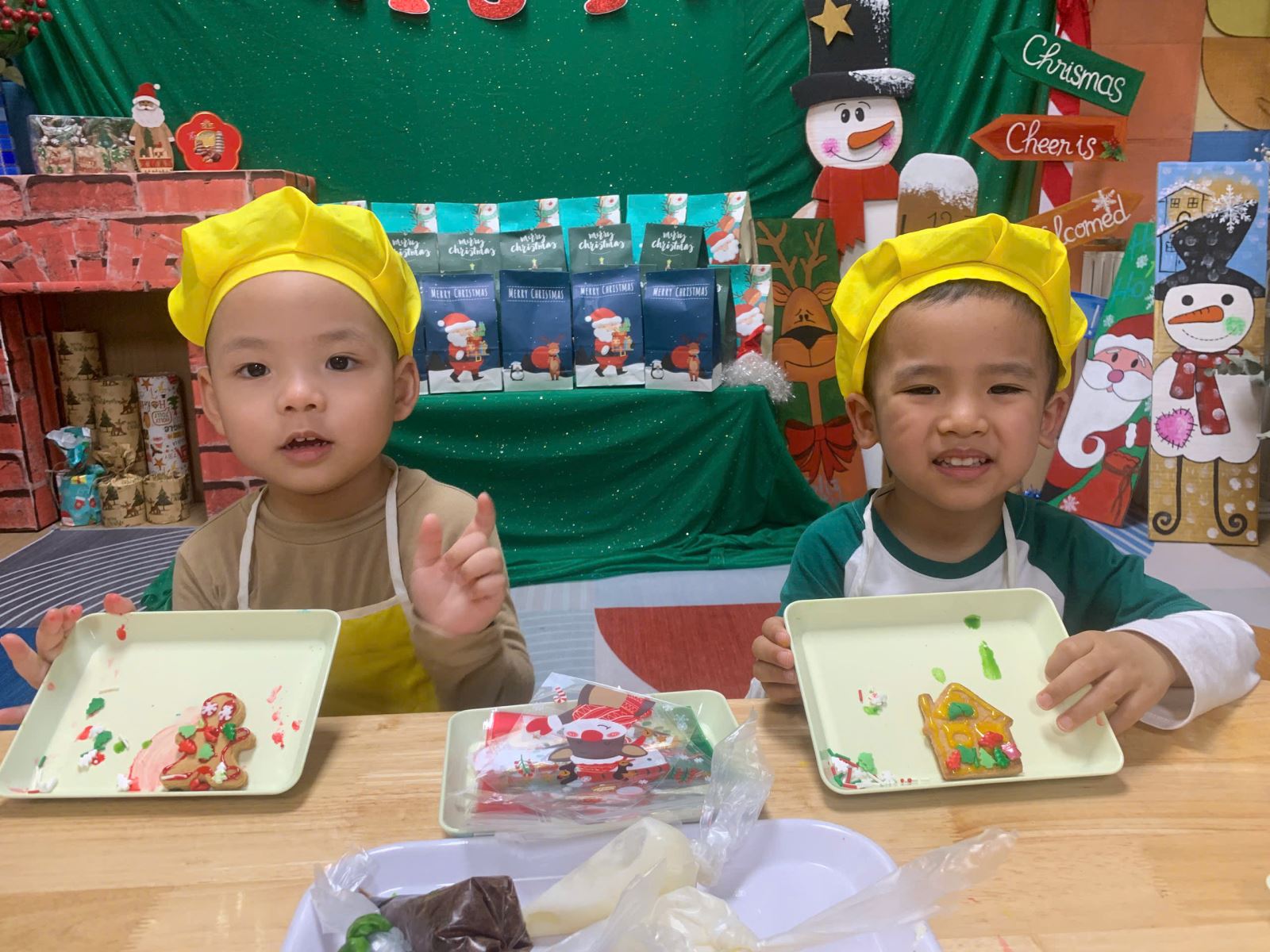 Bố mẹ thấy sản phẩm của các con có đáng yêu không nào ???